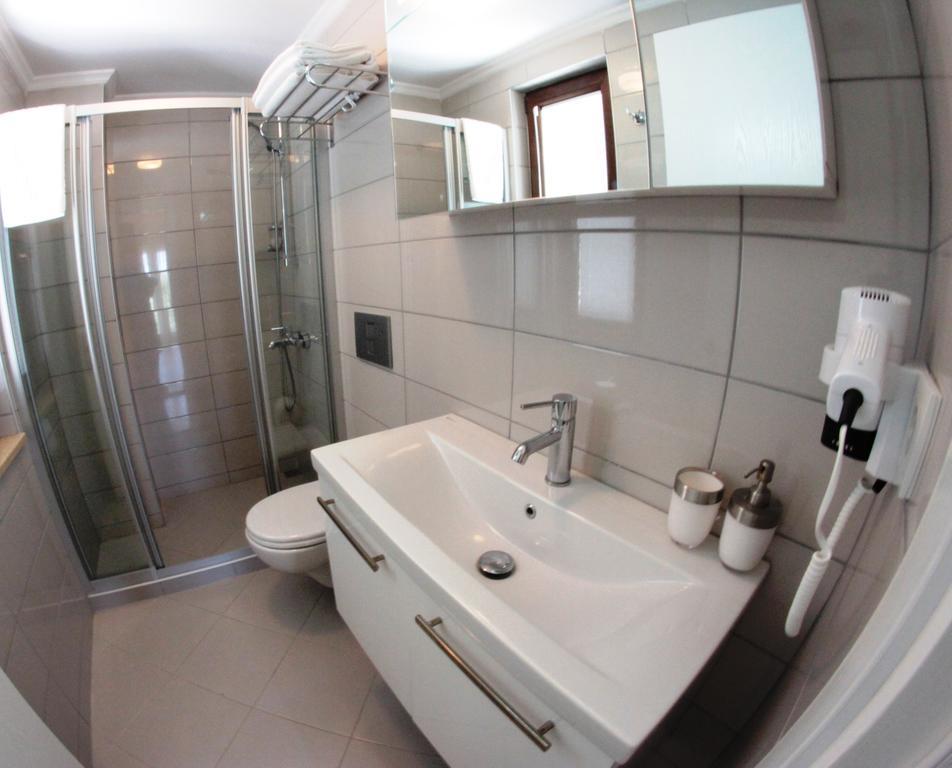 Adacayi Hotel 博兹贾阿达岛 客房 照片